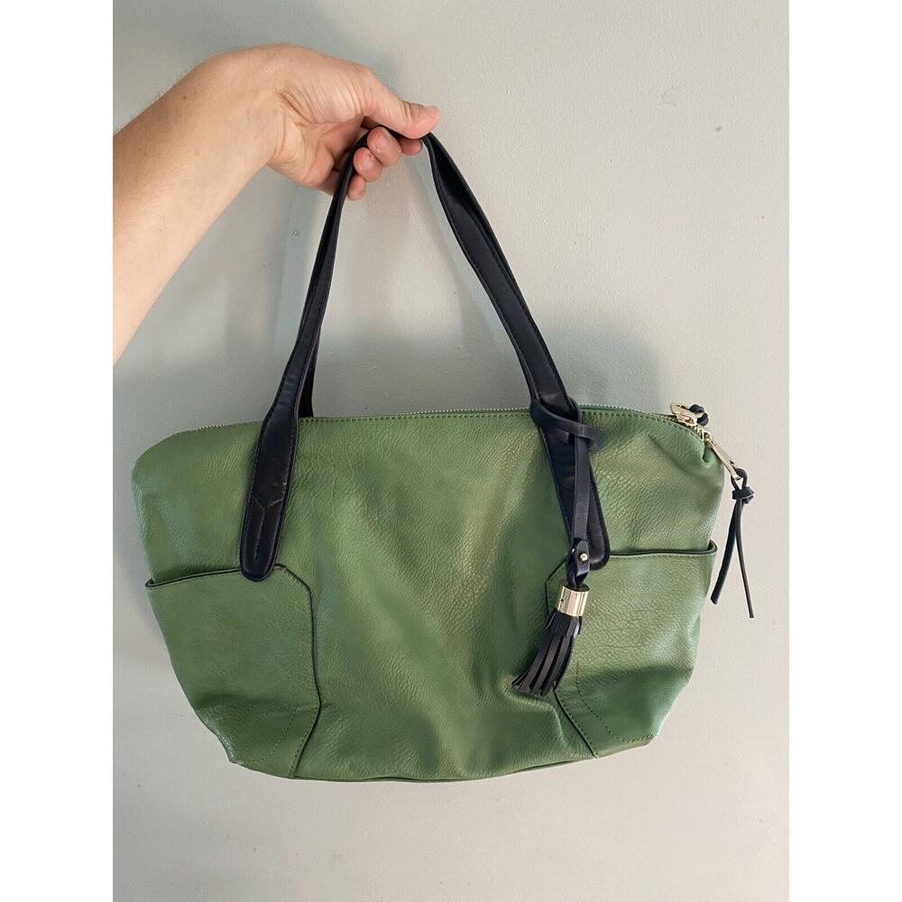 Casual Green Shoulder Handbag Faux Leather Purse With Black Accents